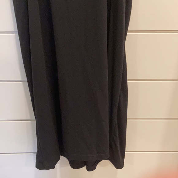 Easy to wear, Black Dress - Picture 6 of 7